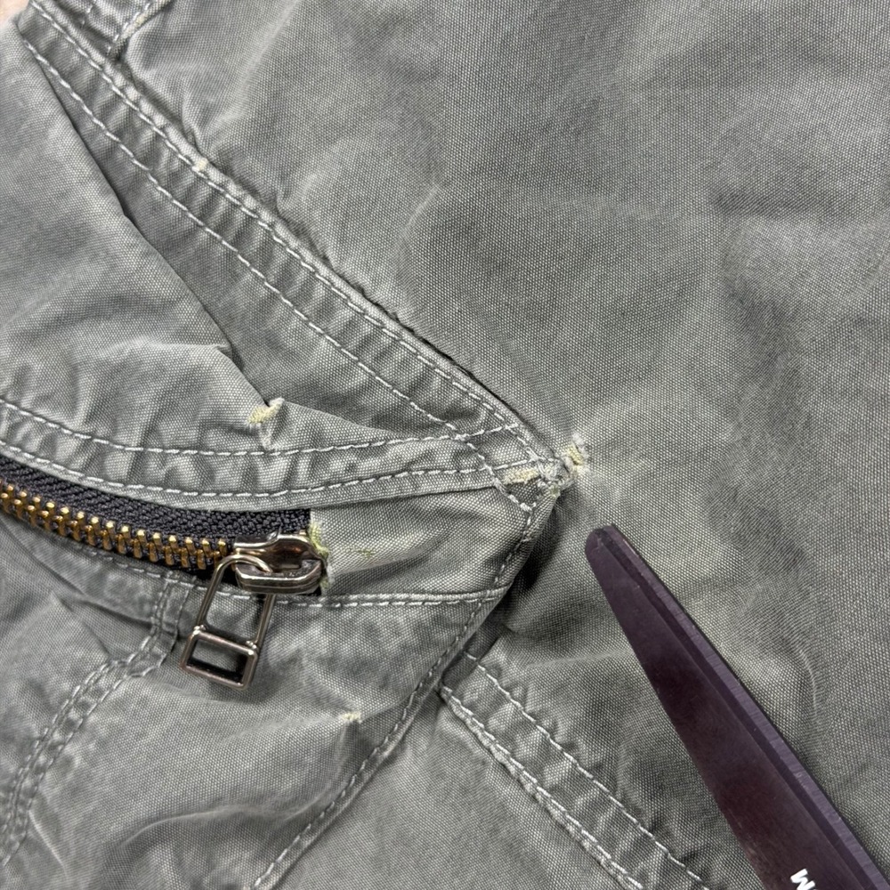 Kuhl Cargo Shorts Mens Size 36 Gray Green Pockets Outdoor Hiking Trail Gorpcore - Picture 4 of 11